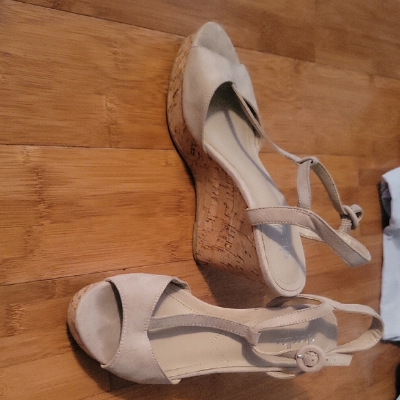 Wedges - Picture 2 of 2